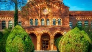Chico, California - Chico State Kendall Hall Building